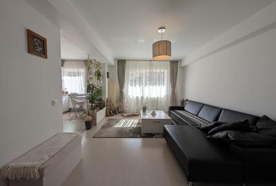 Apartament cu 2 camere semidecomandat, mobilat în Florești
