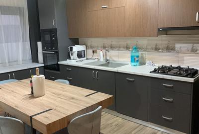 Casă cu 4 camere cu Teren 350 Mp în Central - 2