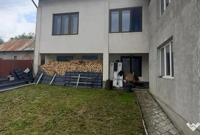 Casă cu 7 camere cu Teren 500 Mp în Baia Sprie - 11