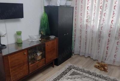 Inchiriez apartament doua camere - 2