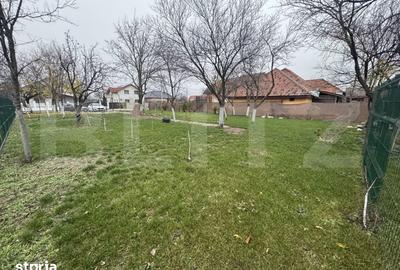Teren de 1300 mp, în Preajba - 2