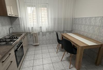 Apartament cu 3 camere decomandat în Dacia - 8
