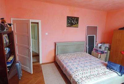 Casă cu 5 camere cu Teren 600 Mp în Central - 4