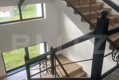 Vanzare pensiune intr-o zona superba din Poiana Negrii - 15