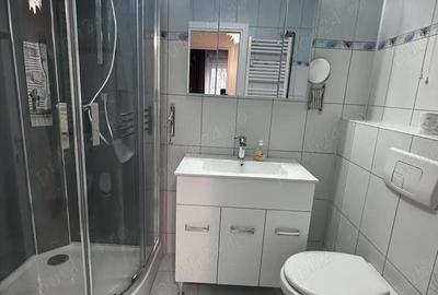 Apartament cu 2 camere decomandat în Tei