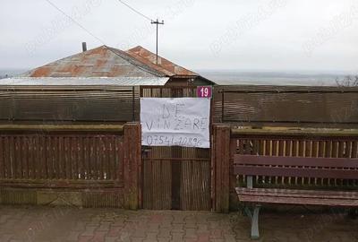 Casă cu 4 camere cu Teren 2200 Mp în Puieni - 1