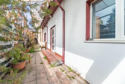 Vanzare - 2 Imobile cu curte 80mp - Crangasi  - Constructorilor - 1