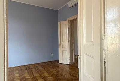 Apartament cu 5 camere decomandat în Sinaia - 8