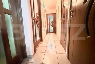 Apartament spatios cu 3 camere, 66 mp utili, etaj intermediar - 6