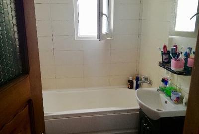 Inchiriez apartament 2 camere Husi centru - 4