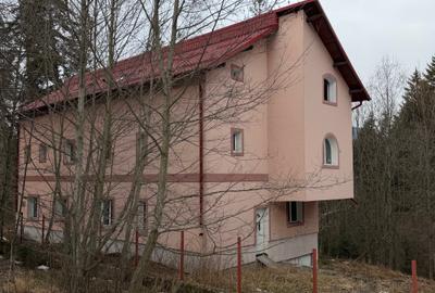 Casă cu 6 camere cu Teren 522 Mp în Exterior Nord