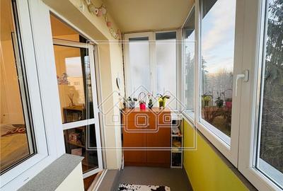 Apartament cu 3 camere decomandat în Calea Poplăcii - 12