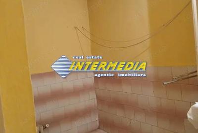 OKAZIE ! Vanzare Garsoniera CETATE M-uri centrala termopane nerenovata - 6