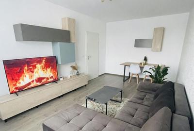 Apartament de 2 camere-DECOMANDAT-Tractorul-Coresi - 1