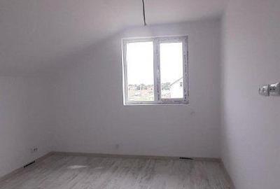 Casă cu 4 camere în Vârteju - 12