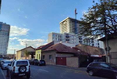 Casă cu 6 camere în Sud - 4