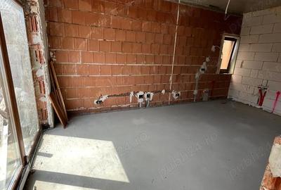Casă cu 4 camere cu Teren 500 Mp în Vladimirescu - 3