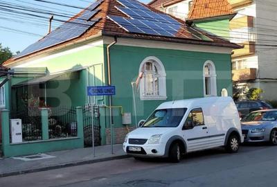 Casă cu 4 camere cu Teren 627 Mp în Central