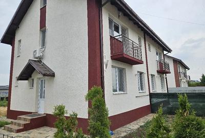 Casă cu 4 camere cu Teren 250 Mp în Central - 3
