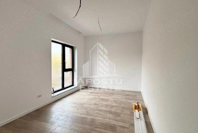 Casa individuala in zona Buziasului, carport - 2