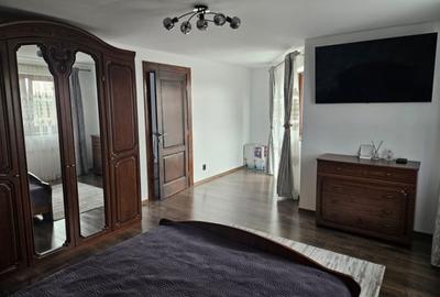 Casă cu 5 camere cu Teren 2200 Mp în Șirna - 12