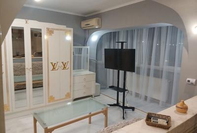 Garsonieră decomandată în Central - 5