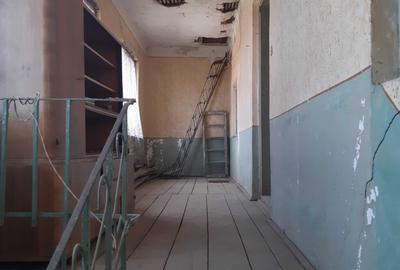 Casă cu 4 camere în Sărbătoarea - 2