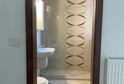 Apartament cu 3 camere decomandat în Aradului - 4