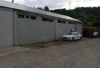 Spațiu comercial, de 180 mp, în Central - 4