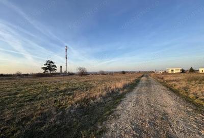 Teren de 2320 mp, în Băile 1 Mai - 2