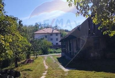 EXCLUSIVITATE! Casa veche si teren 30 ari, centru Mirsid - Comision 0% - 3