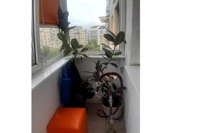 Apartament cu 3 camere semidecomandat în Tineretului - 3