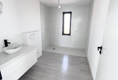Casă cu 5 camere cu Teren 1200 Mp în Unirea - 8