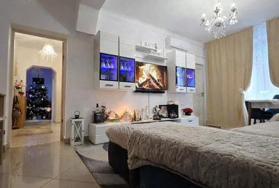 Apartament cu 3 camere semidecomandat în Central - 5