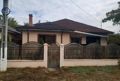 Casă cu 6 camere în Ograda - 1