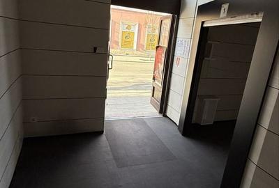 Spațiu comercial, de 77 mp, în Ultracentral - 2
