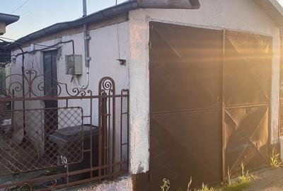 Casă cu 7 camere cu Teren 488 Mp în Exterior Vest - 4