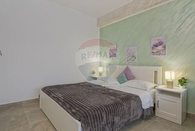 Casă cu 9 camere cu Teren 515 Mp în Stupini - 11