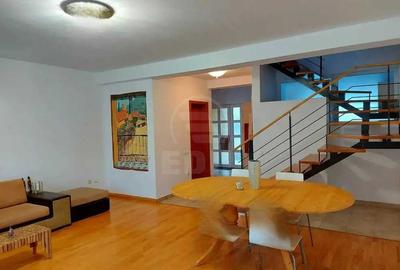 Casa tip duplex 2 dormitoare, living, mansarda, curte proprie, Buna Ziua Leroy