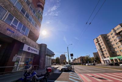 Apartament cu 3 camere decomandat în Scriitorilor - 1