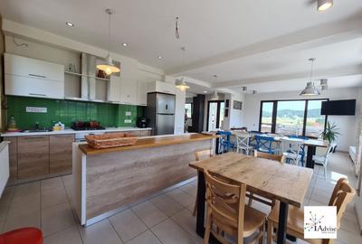 Vila Cu Panorama De Vanzare In Fundata - 12