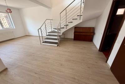 Duplex cu 4 camere cu Canalizare în Sud - 14