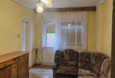 Casă cu 5 camere cu Teren 780 Mp în Gării - 1