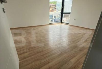 Ideal pentru birou, duplex cu 5 camere, 5 bai, 270 mp, zona - 2