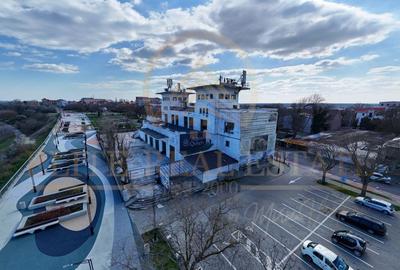 Spațiu comercial, de 2,264.0600585938 mp, în Central - 4