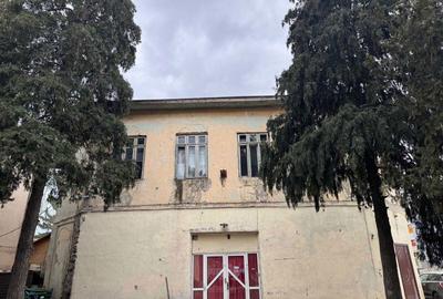 Spațiu comercial, de 400 mp, în Central - 1