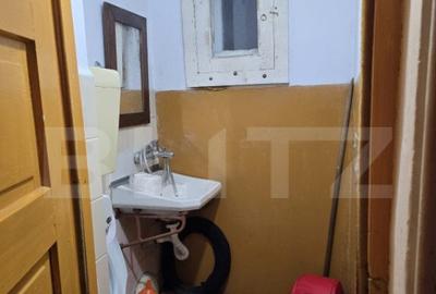 Casa de vanzare, 6 camere, 137 mp, teren 579 mp, zona semice - 22