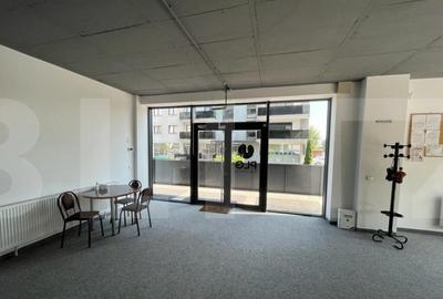 Spatiu finisat pentru show-room sau activitati medicale, 250 - 2