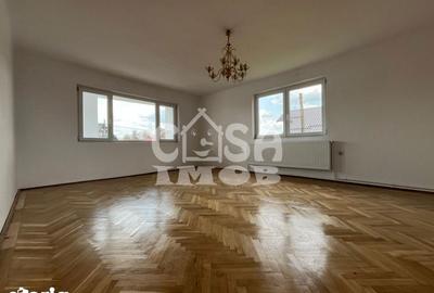 Casă cu 6 camere cu Teren 1100 Mp în Central - 4