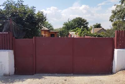 Teren si casa de vanzare ,mobilata, utilata,cu vad stradal excelent! - 4